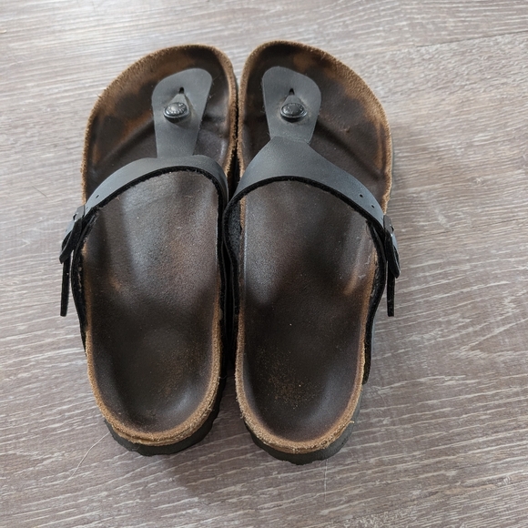BIRKENSTOCK - Black Leather Gizeh Sandals - Picture 3 of 7
